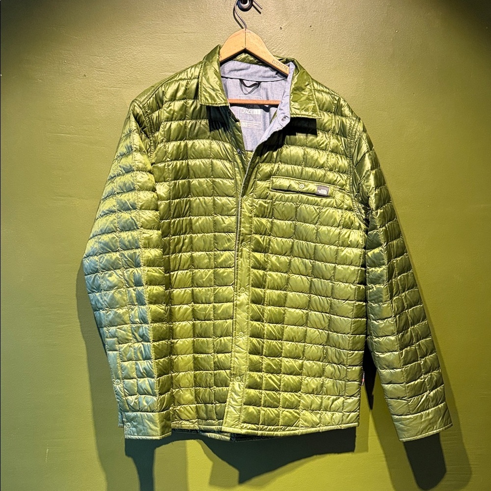 The North Face Men's Green Thermoball Quilted Shirt Jacket